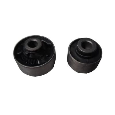 Bushing Nature Rubber Lower Control Arm Bushing voor Nissan Suspension Rubber Part
