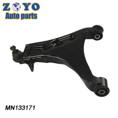 4013A224 Voorste onderste bedieningsarm voor Mitsubishi Montero EUR 2006 getest en goedgekeurd