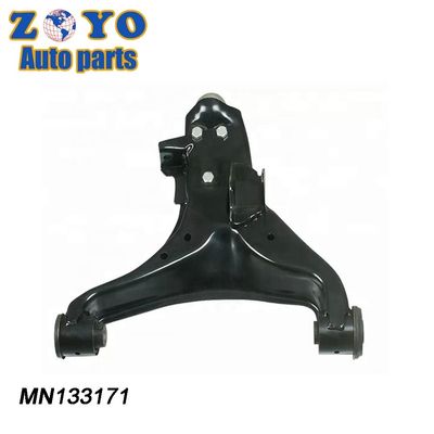 4013A224 Voorste onderste bedieningsarm voor Mitsubishi Montero EUR 2006 getest en goedgekeurd