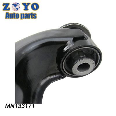 4013A224 Voorste onderste bedieningsarm voor Mitsubishi Montero EUR 2006 getest en goedgekeurd